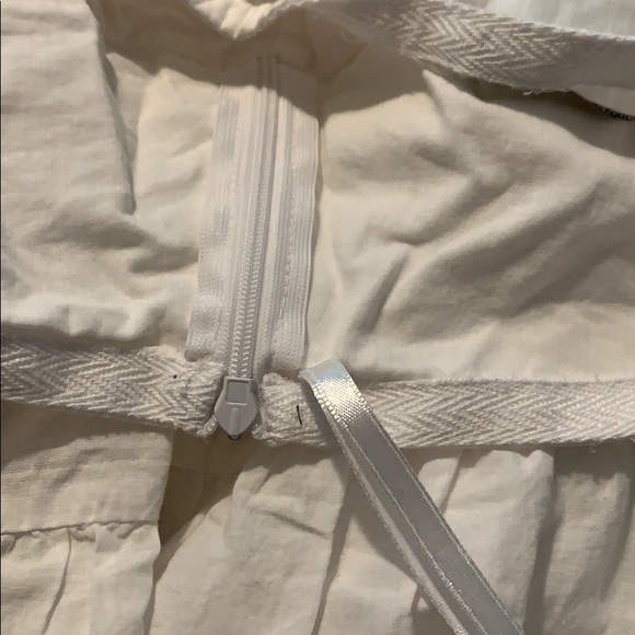 White Ruffled skirt - Picture 2 of 2